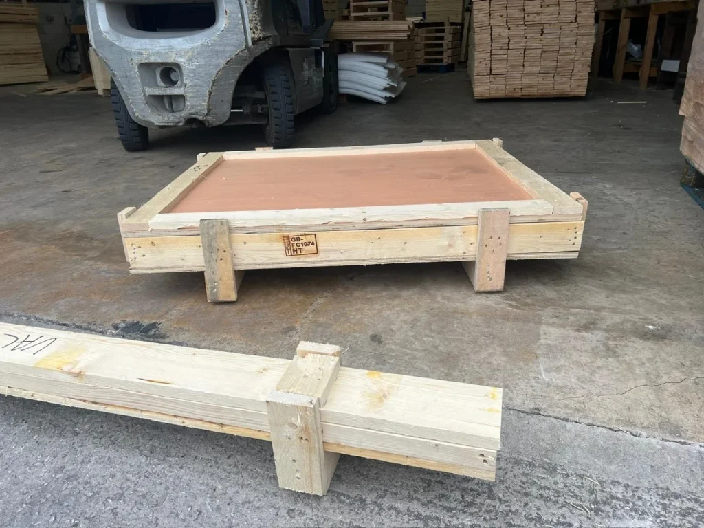 A timber packaging base
