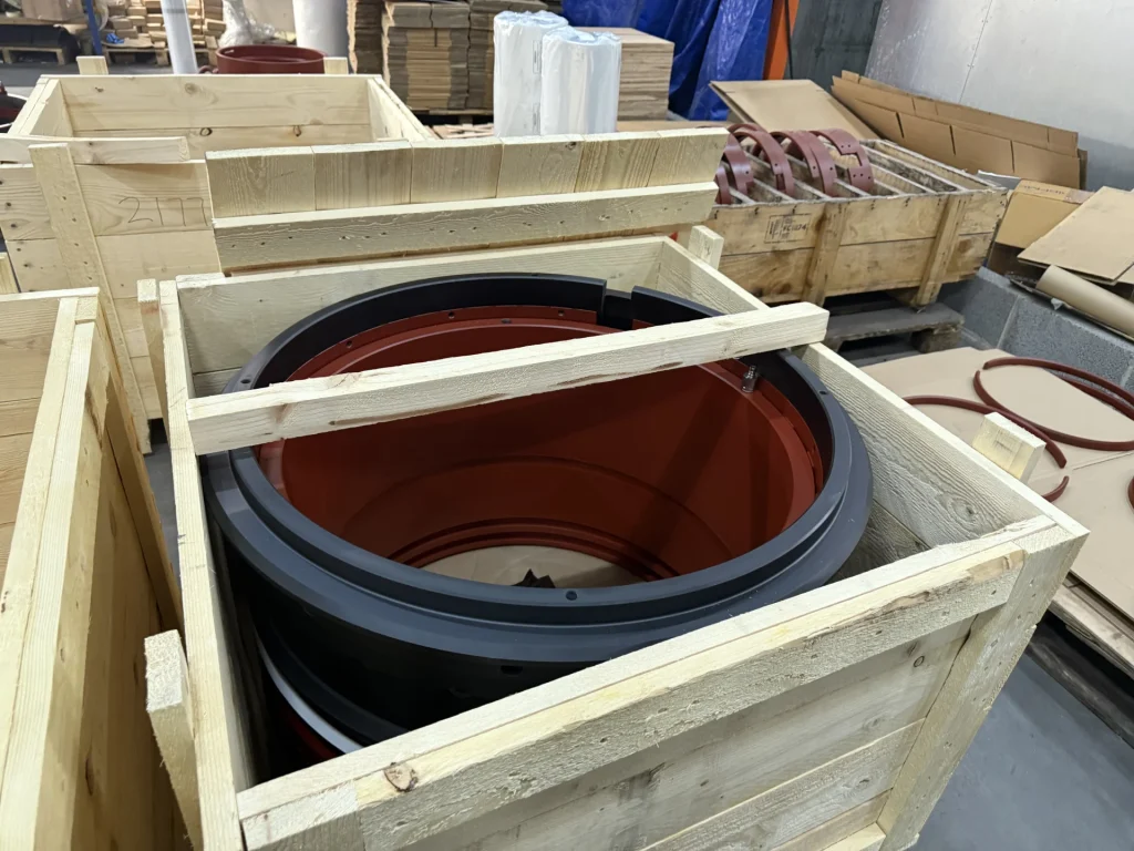 Packing cases in production